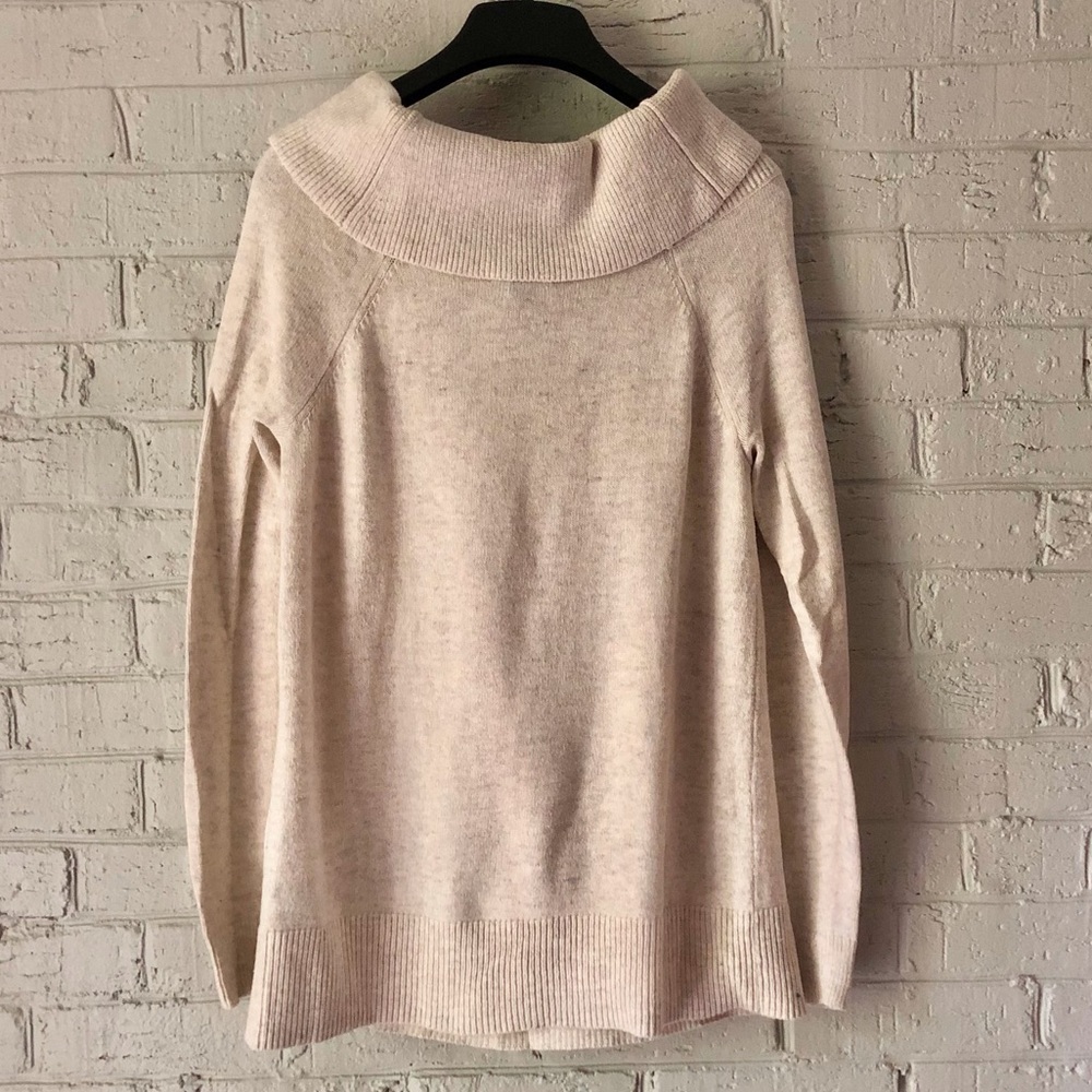 Gap Off The Shoulder Sweater - Picture 5 of 5